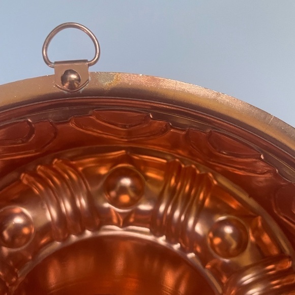 Vintage Round rose gold/copper Jello Ring Mold - with hanger 3 1/2 cup - Picture 5 of 8